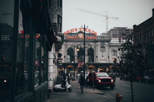 CBD AND OTHER TRICKS TO DESTRESS IN DENVER — RELAX YOUR MIND AND BODY IN THE MILE HIGH CITY