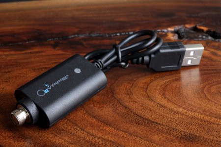 VARI-VAPE 900  PREMIUM VARIABLE VOLTAGE 510 THREAD VAPE KIT