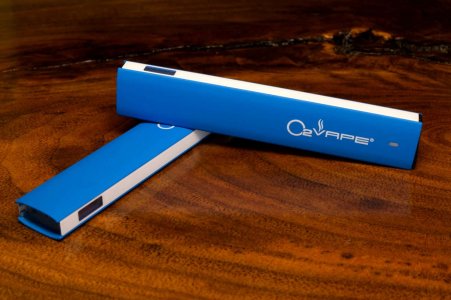 AERO DISPOSABLE – RECHARGEABLE DISPOSABLE SLIM VAPE PEN